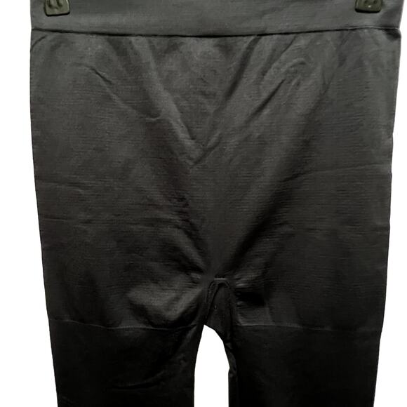 Lane Bryant Black Smoothing Legging Size A/B - Picture 2 of 5